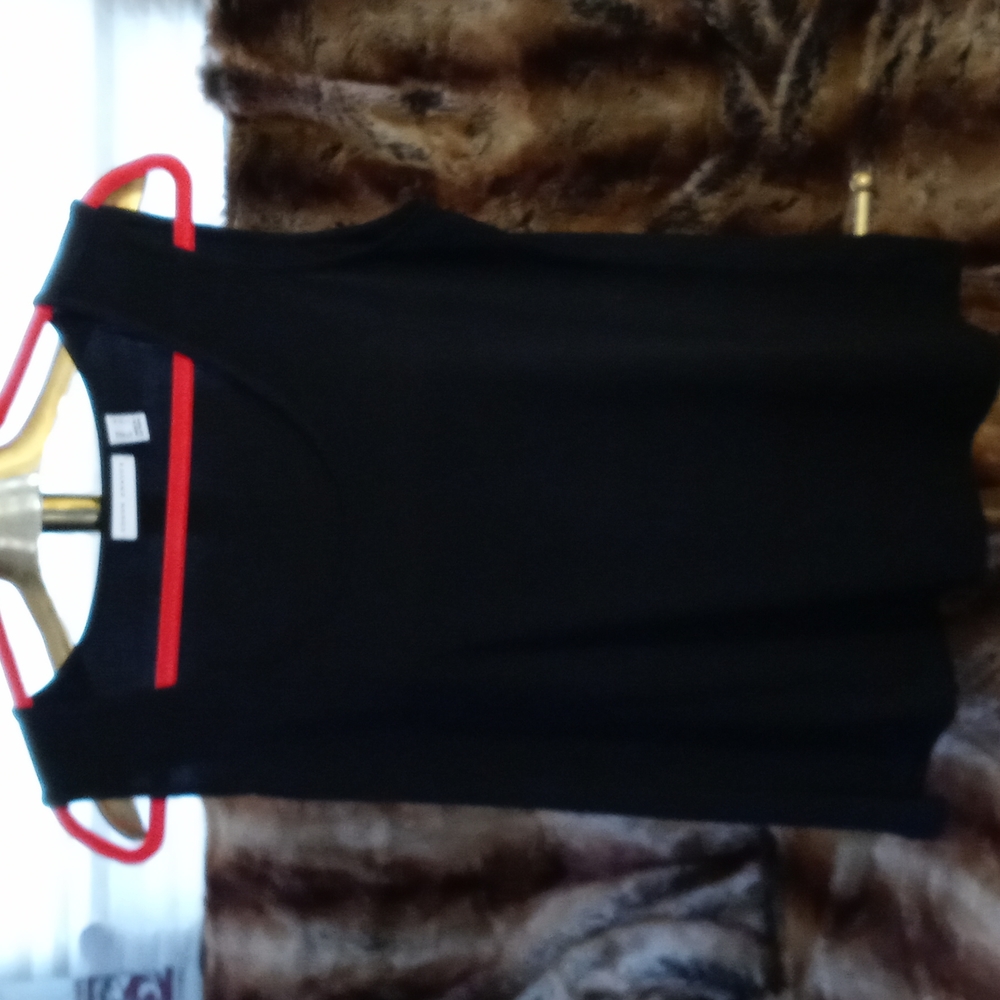 Susan Graver black medium blouse
